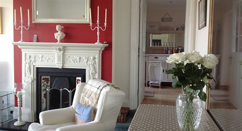 บาสเซ็ตเฮาส์ Bed & Breakfast อีสต์บอร์น ภายนอก รูปภาพ